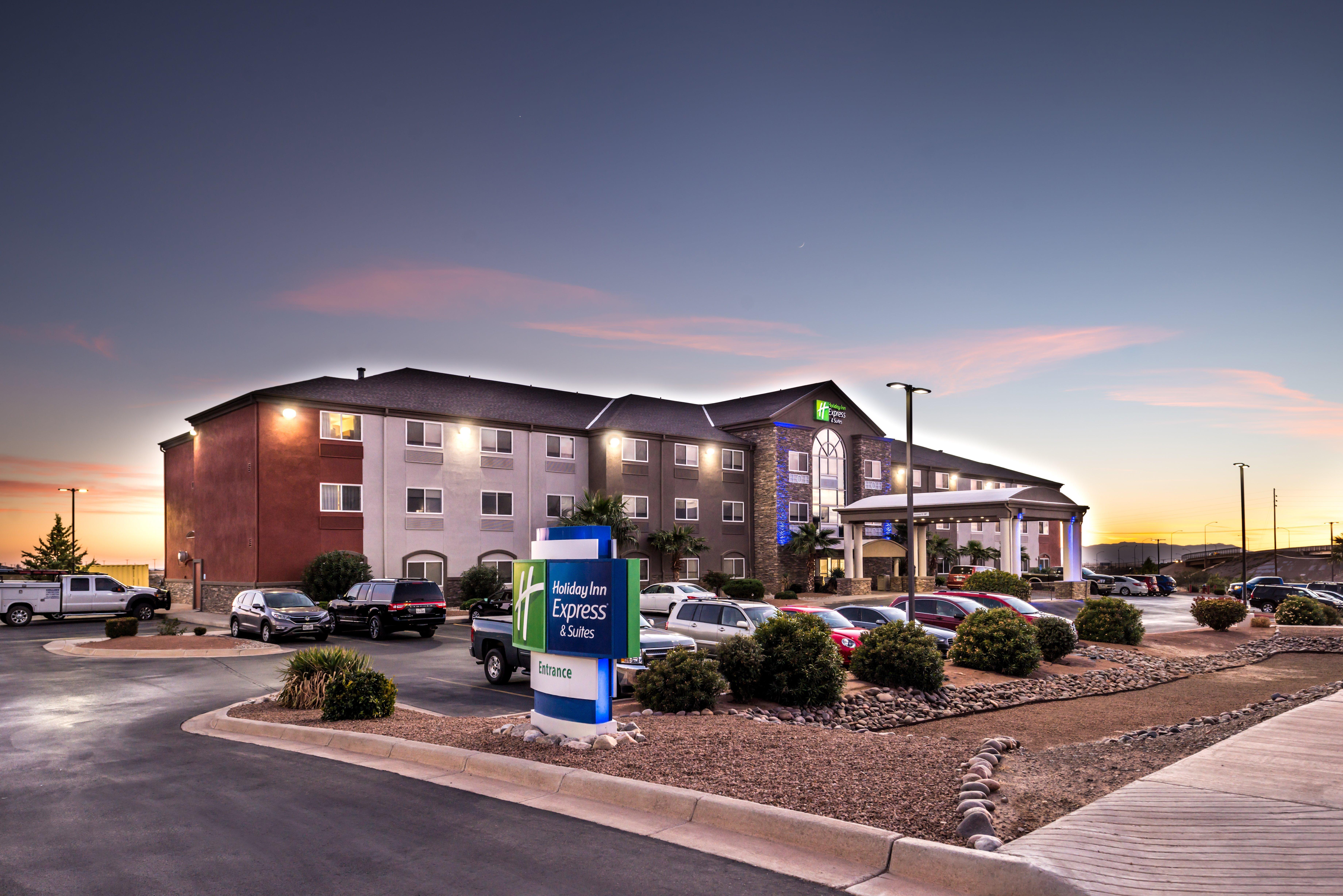 Holiday Inn Express & Suites Alamogordo Highway 54/70 By Ihg Екстер'єр фото