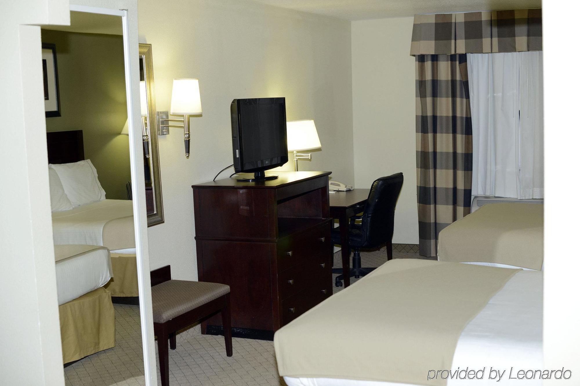 Holiday Inn Express & Suites Alamogordo Highway 54/70 By Ihg Номер фото